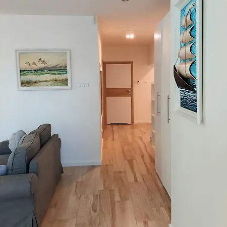 Morze Sztuki, * Jantar